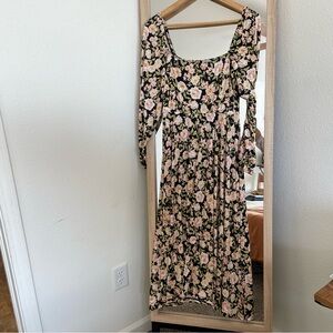 Carly Jean Los Angeles Midi flowered dress